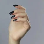 Pure Vegan - 01 Simply Black Веган класически лак за нокти - Image 2